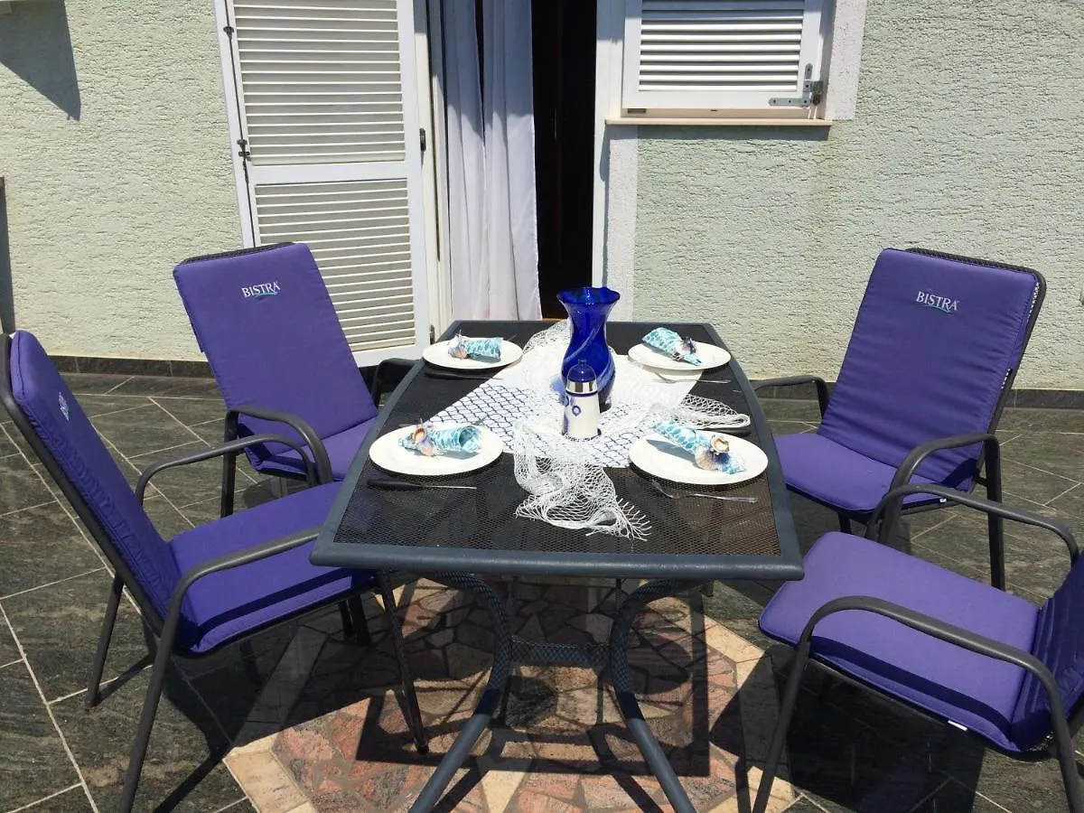 Pensión Hotel Sanmari Novi Vinodolski